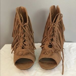 Fringe heels